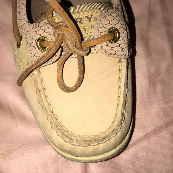 Women’s Sperrys - Picture 3 of 5